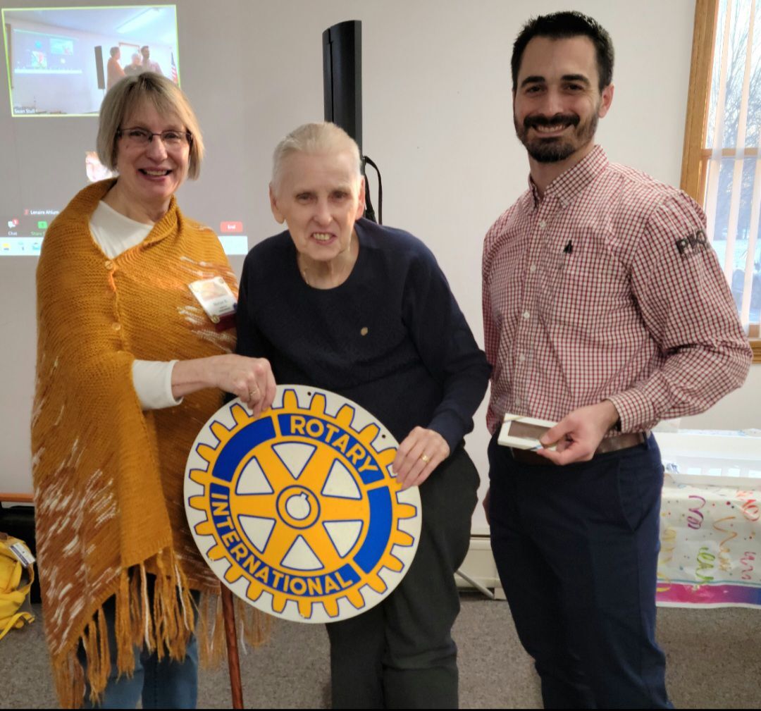 Rotary Club hosts speaker